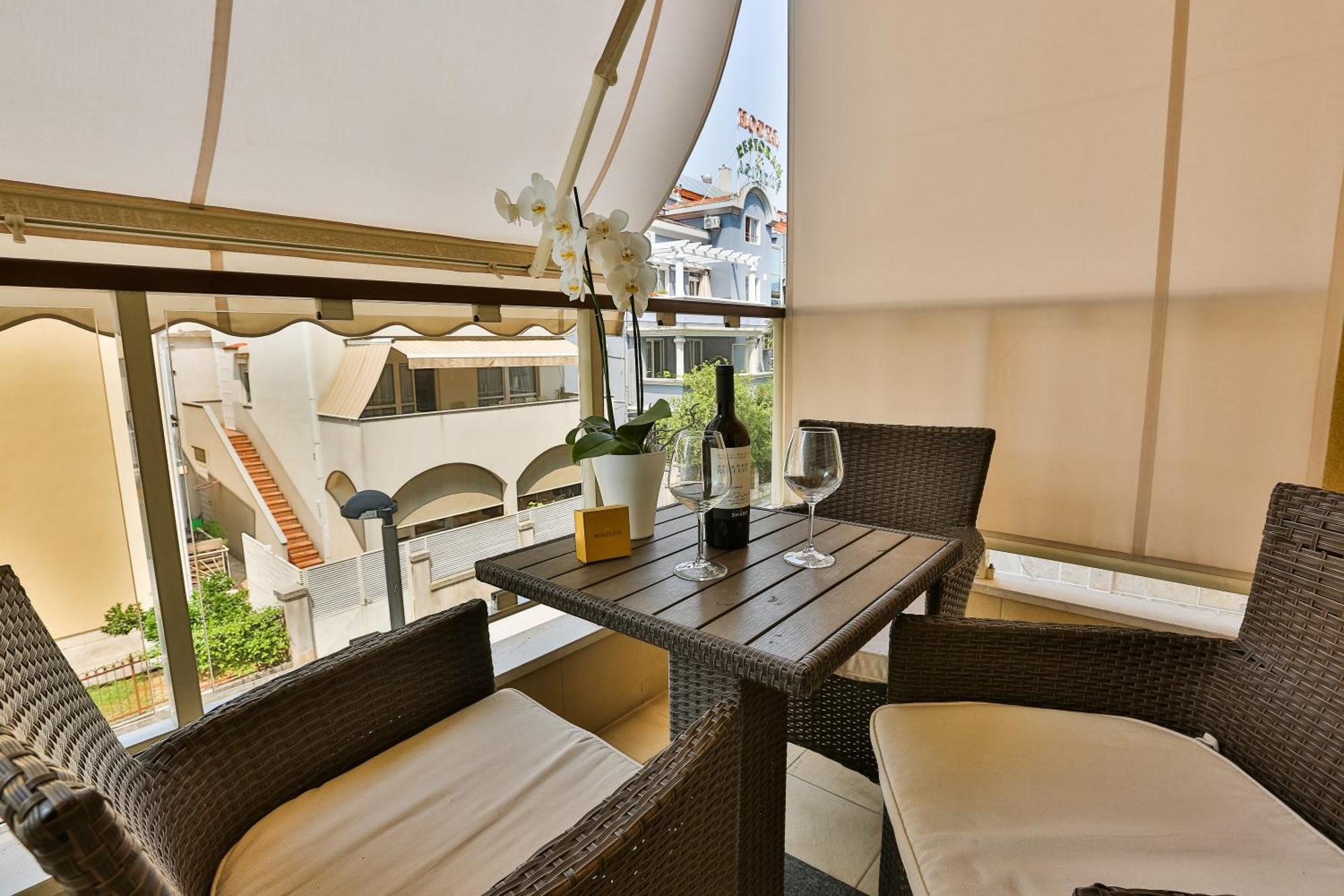 Montesun Boka Apartments บุดวา ภายนอก รูปภาพ